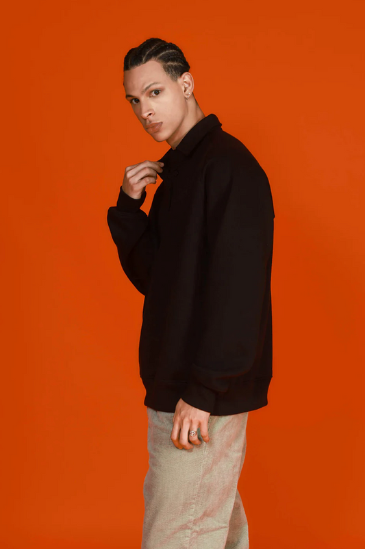 BLACK POLO SWEATSHIRT